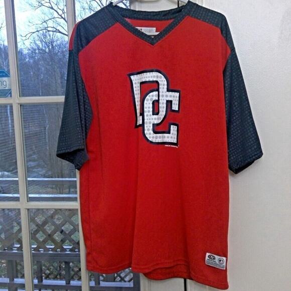 True Fan Washington Nationals Women's T-Shirt XL Red/Blue Patterned DC Logo MLB - Picture 1 of 6
